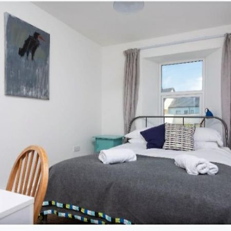 Beautiful And Bright !! Town/Harbour Apartment #2 Penzance Exterior photo