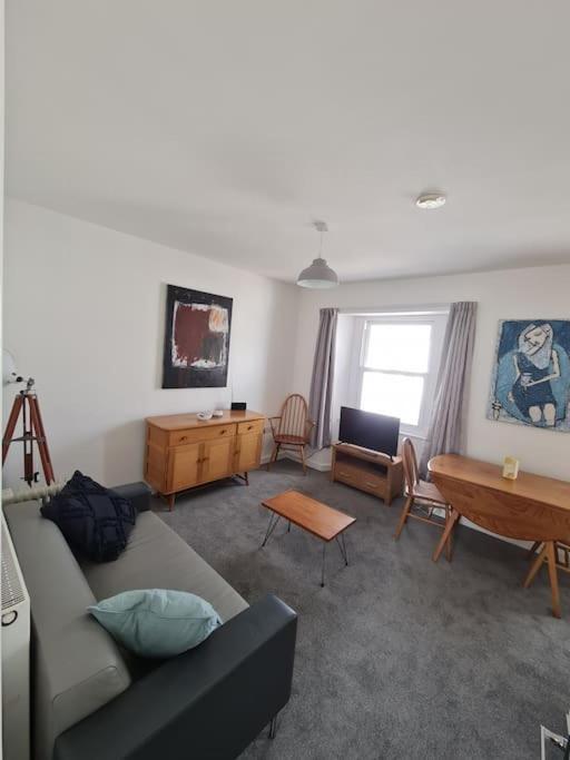 Beautiful And Bright !! Town/Harbour Apartment #2 Penzance Exterior photo